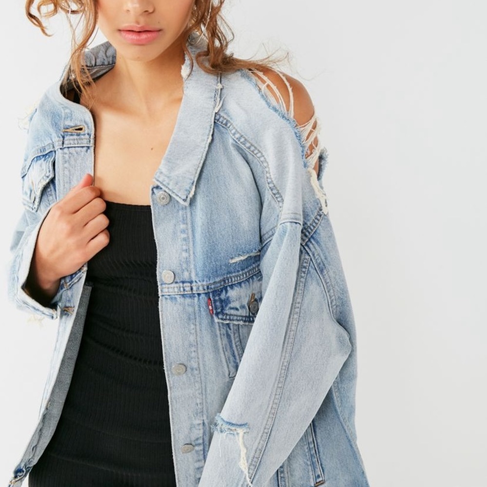 levi’s trucker jacket